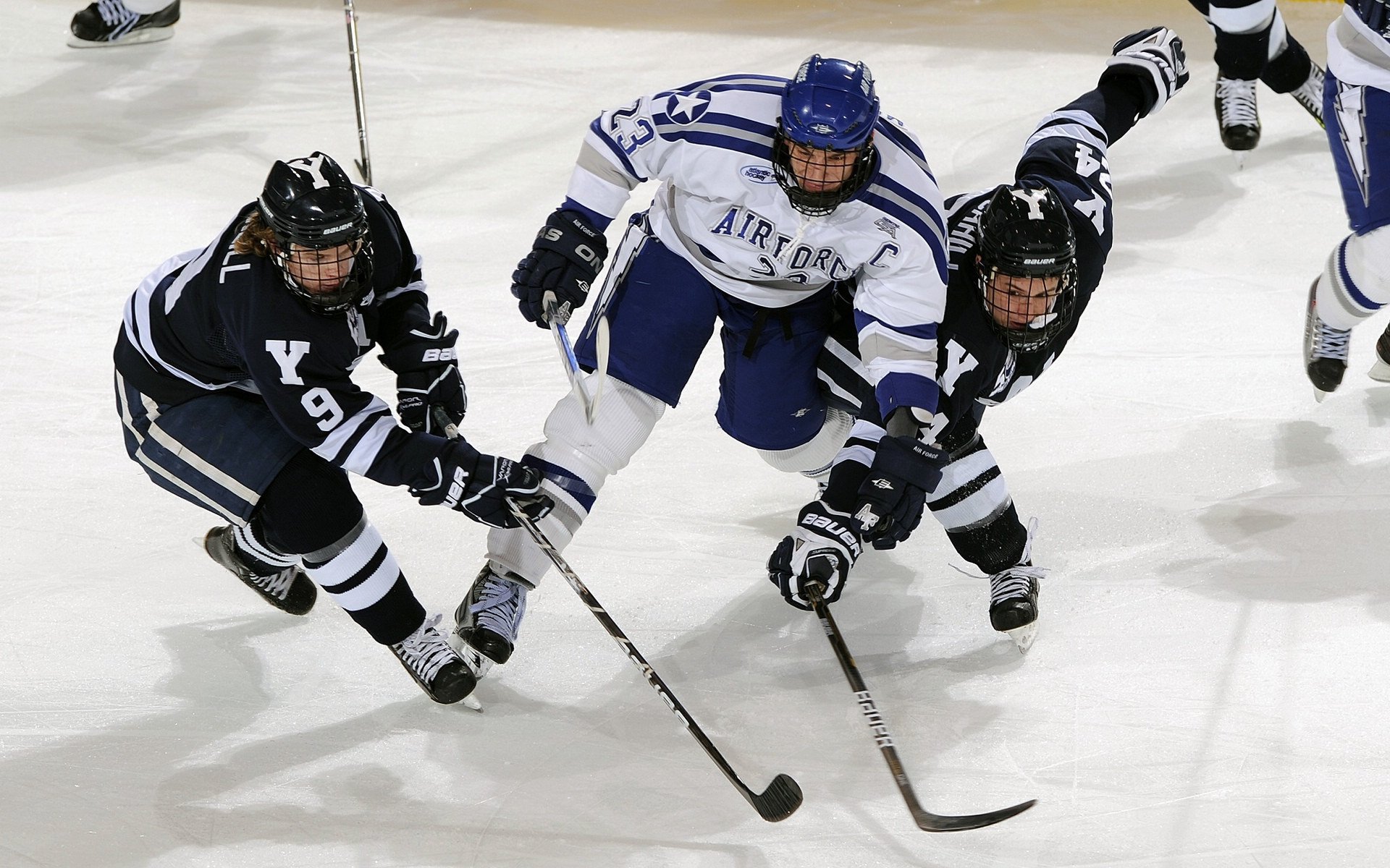 国米火力全开!场均 2.4 球吓坏所有对手,国米球队